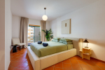 Bedroom with 160x200 cm bed