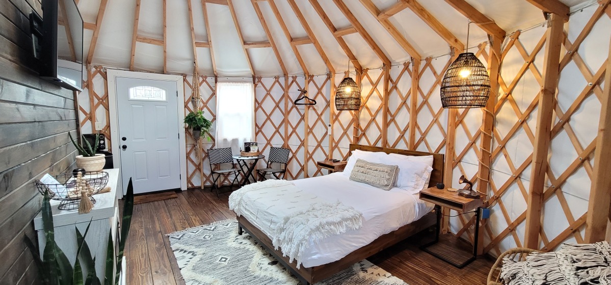 Yurt hocking outlet hills