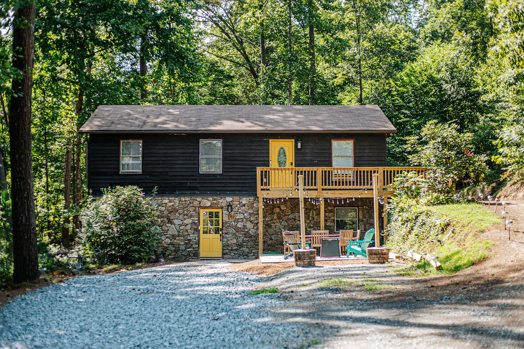 Tucked Inn: Lower Unit