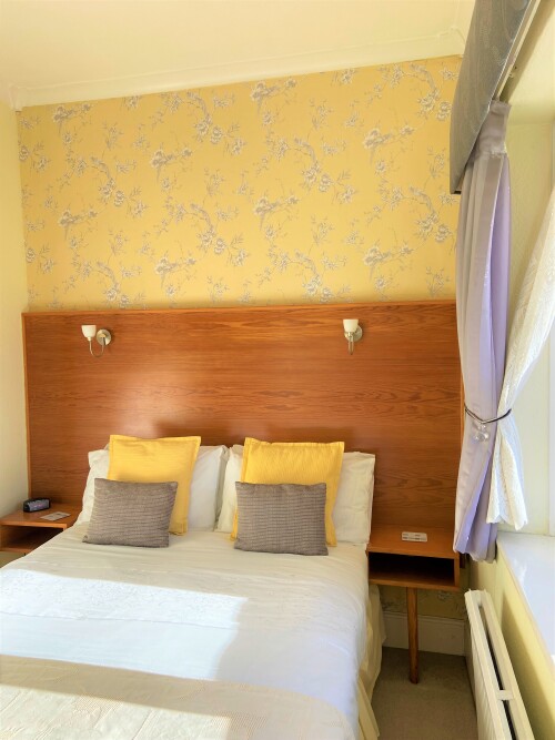 Double room-Ensuite-Small-patio view - Breakfast Included