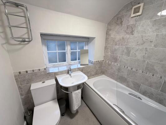 Fresh and bright bathroom