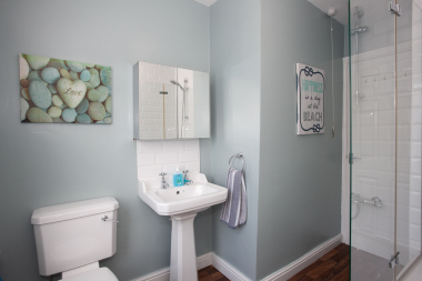 Upstairs Bathroom