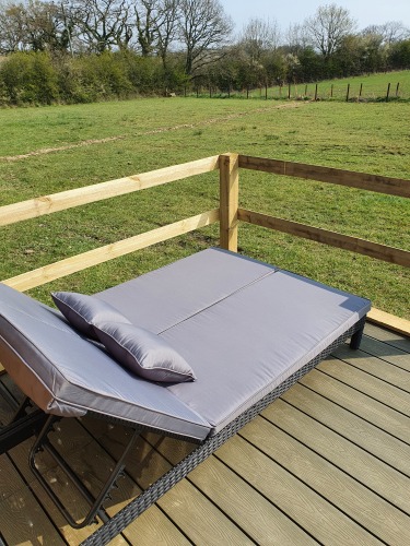 Bluebell / Buttercup decking with day bed