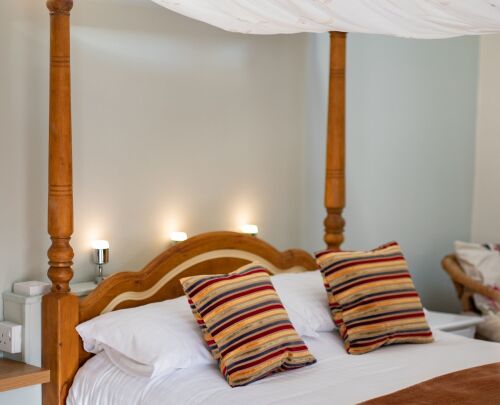 Double room-Deluxe-Ensuite-Room 5 with Four Poster
