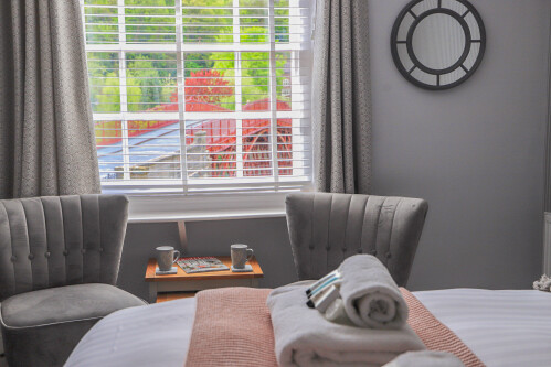 The Ironbridge Room-King-Luxury-Ensuite with Shower-Landmark view 