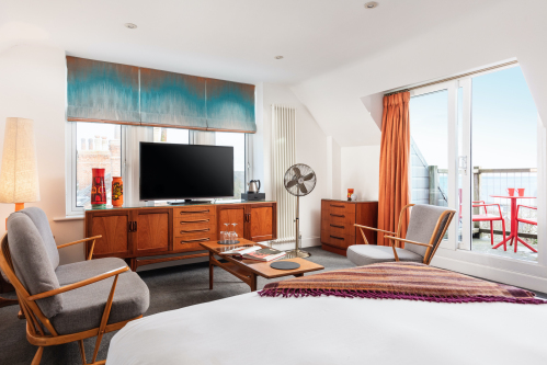 David Bowie Room - Sea Views and Private Balcony