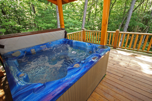6 to 8-person Hot Tub, on Main Deck