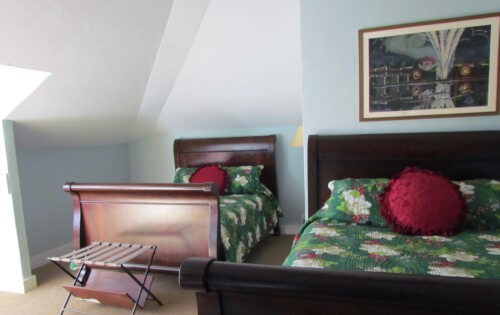 Annelle's Attic -Double room-Comfort-Ensuite with Bath-Garden view - Base Rate