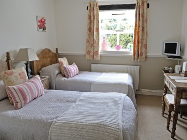 Room 2 Standard Twin