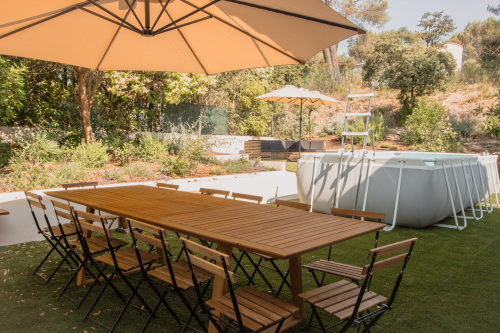 Table exterieure