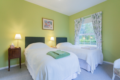 Bungalow-Ensuite with Bath-Countryside view - Base Rate