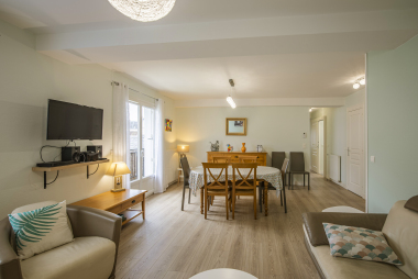 AGNES SOREL SALON SALLE A MANGER 