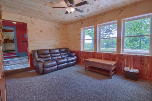 Sitting Area, in Wing, Southern Belle Lodge