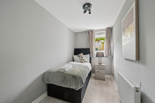 Single bedroom