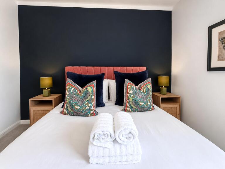Cottage By Canal and Centre By Cheshire Escapes