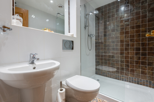 Luxury en suite with power shower