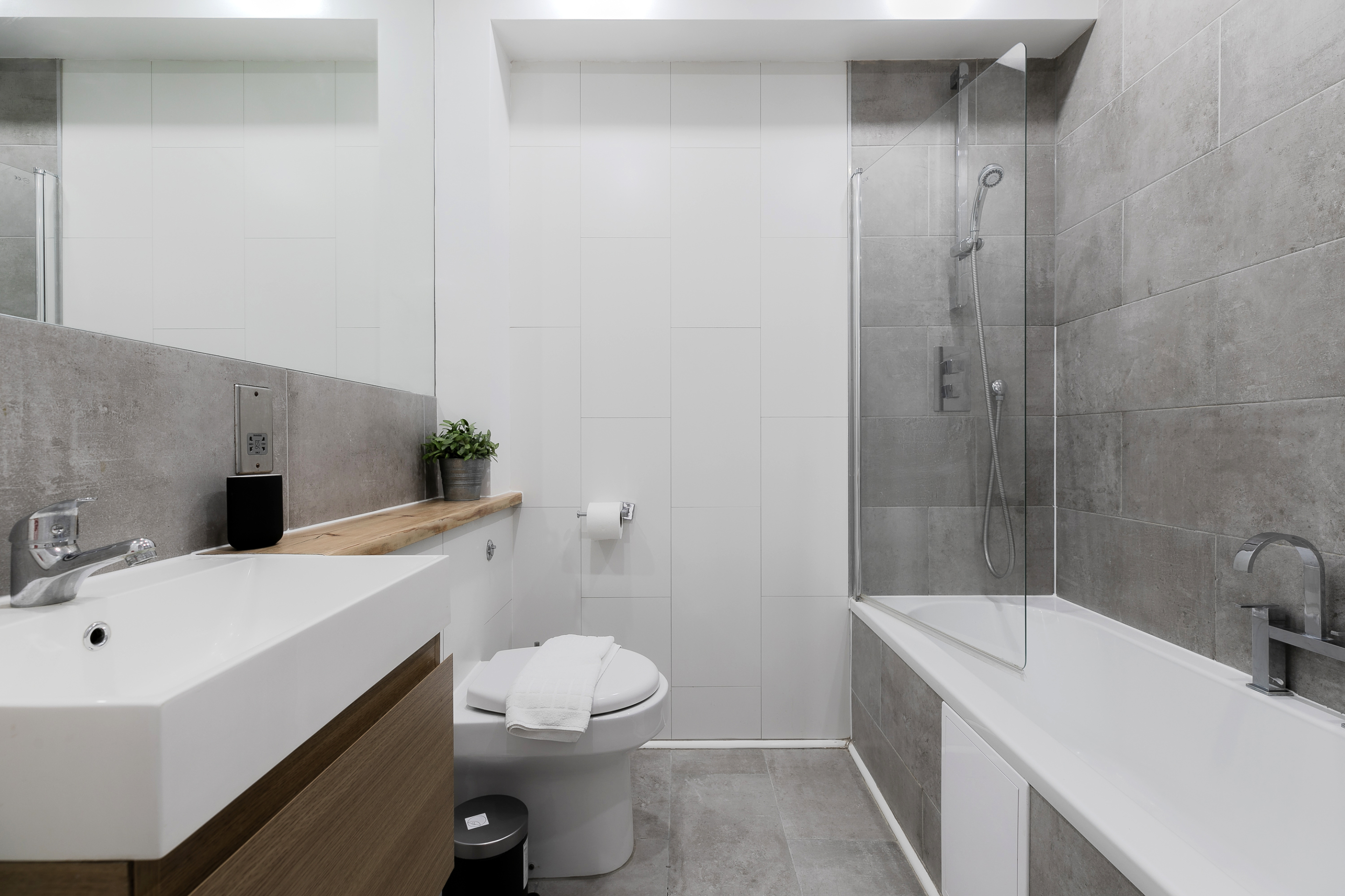 Wonderful 2 Bedrooms one Bathroom near Portobello photo 2