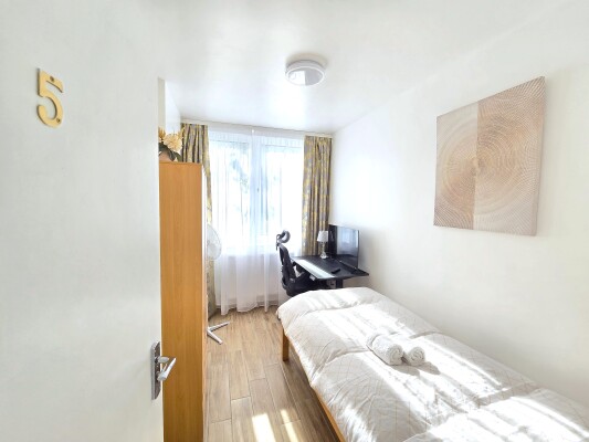Room 5