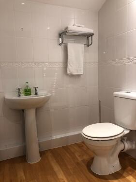 Bed 3 Ensuite 