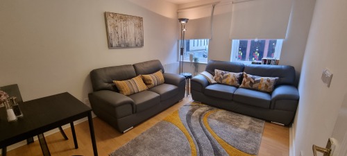 G1 Merchant City Glasgow - Comfortable Sofas with feather cushions