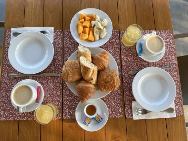 petit dejeuner continental