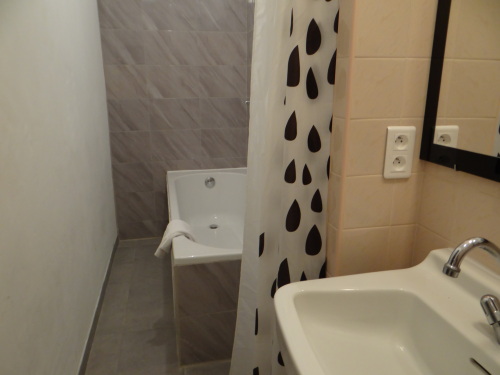 Salle de bain chambre économique
