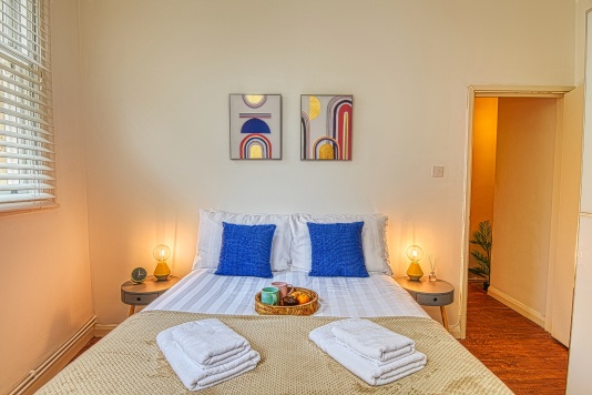 Cosy Double Bedroom 