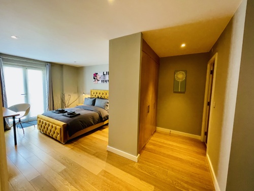 Master bedroom with en-suite shower room and dressing area