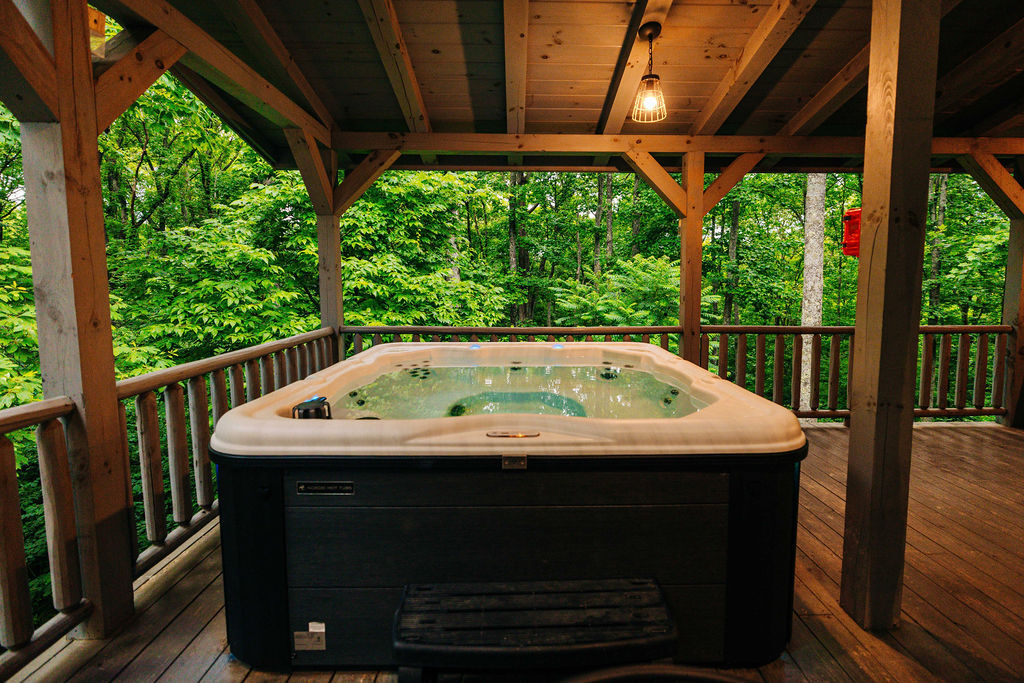 Rustic Cedar Inn | Photo 3