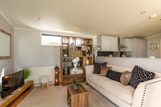 Spacious open plan lounge/kitchen/diner