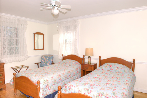 C1 Carriage House - 2 twi-Twin room-Ensuite-Standard-Woodland view - Base Rate