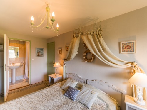 BB La Barbinais Bed and Breakfast rooms saint malo private bathroom