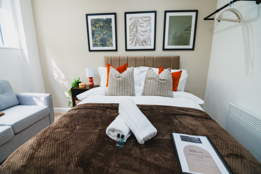 ROOM 7