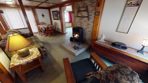 Campbells Hollow Cottages - Jeannies - Living Room