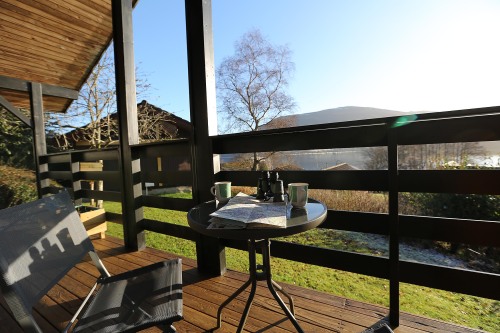 Cosy Modern Nordic Lodge w/ Loch View + Log Burner