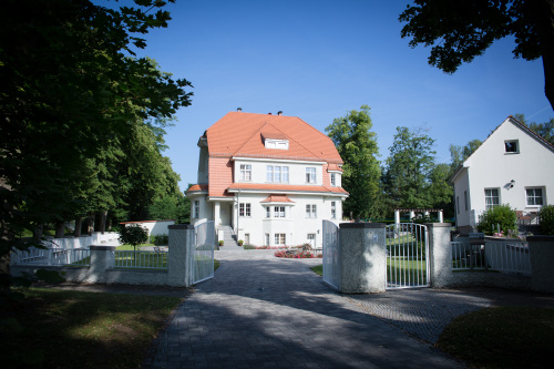 Villa Ingeborg - Aussenbereich Haupteingang mit Appartement
