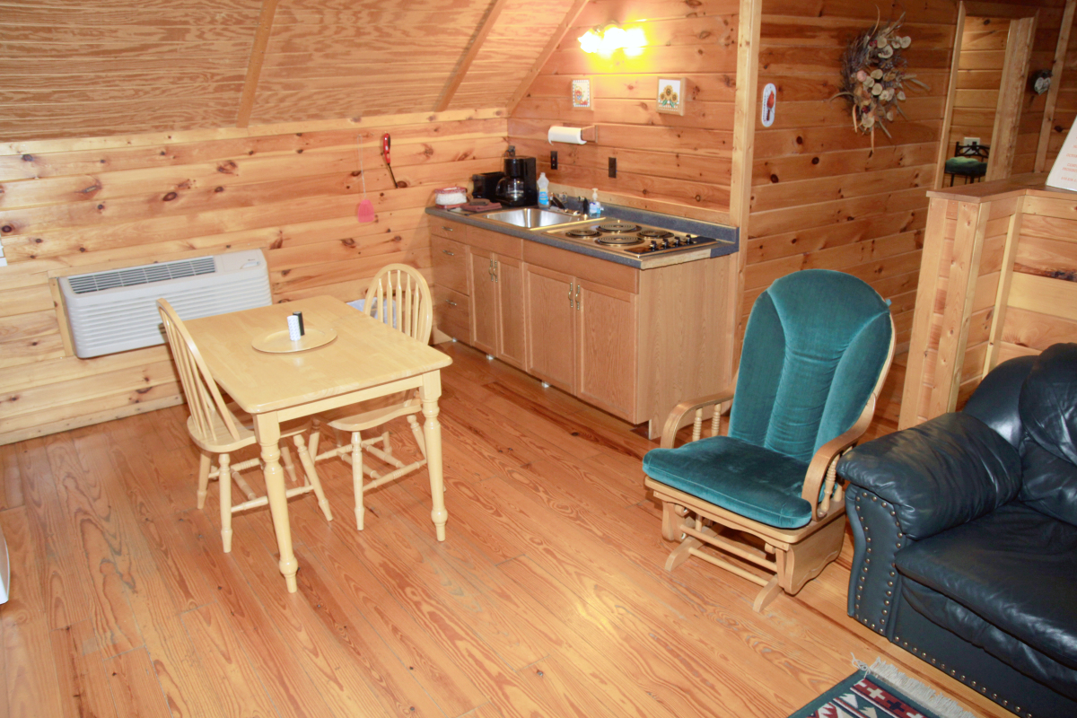 17735 Blue Rose Cabins - Country Cottage