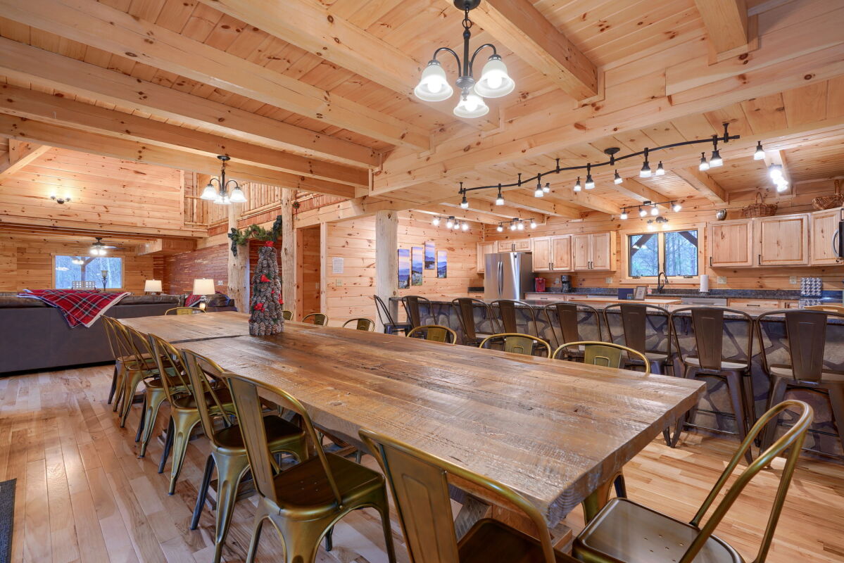 Blue Ridge Lodge by Hocking Lodging Company