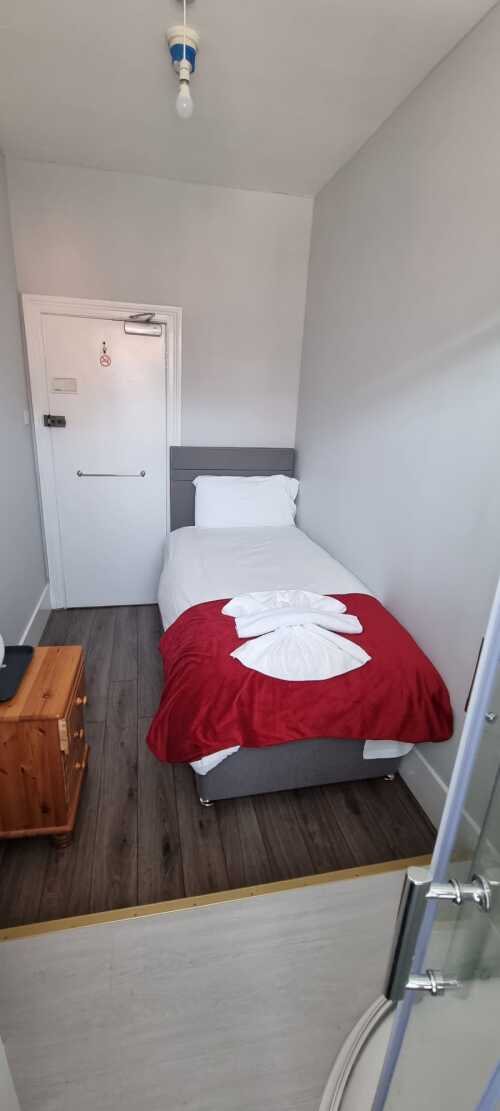 Single room-Budget-Private Bathroom-No view-small - Base Rate