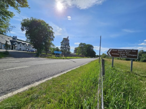 Entrance from A835 coming from Dingwall/Inverness
