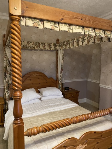 Double room-Luxury-Ensuite-Four Poster room 8