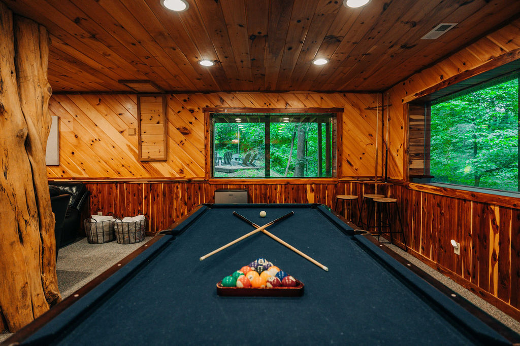 Rustic Cedar Inn | Photo 5