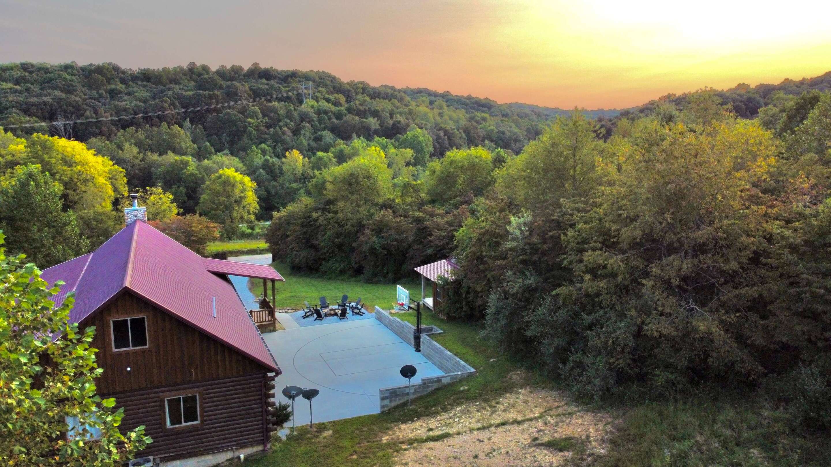 Majestic Lodge | Photo 43