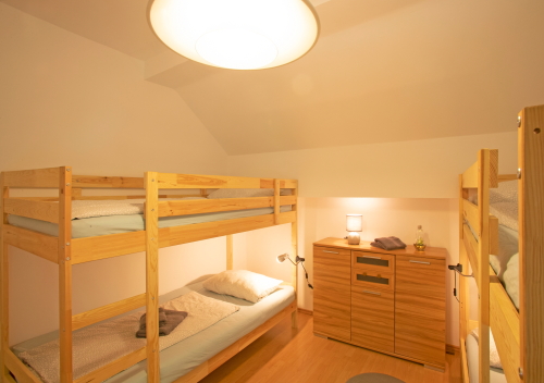 Vierbettzimmer-Gemeinsames Badezimmer-mit Kitchenette