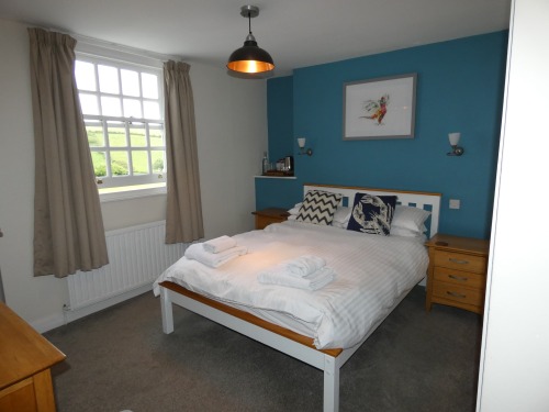 Comfort-Double room-Ensuite with Bath-Countryside view - Base Rate