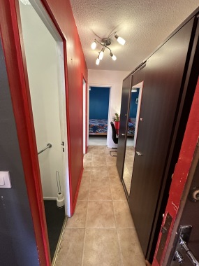 couloire d'acces aux chambres et services