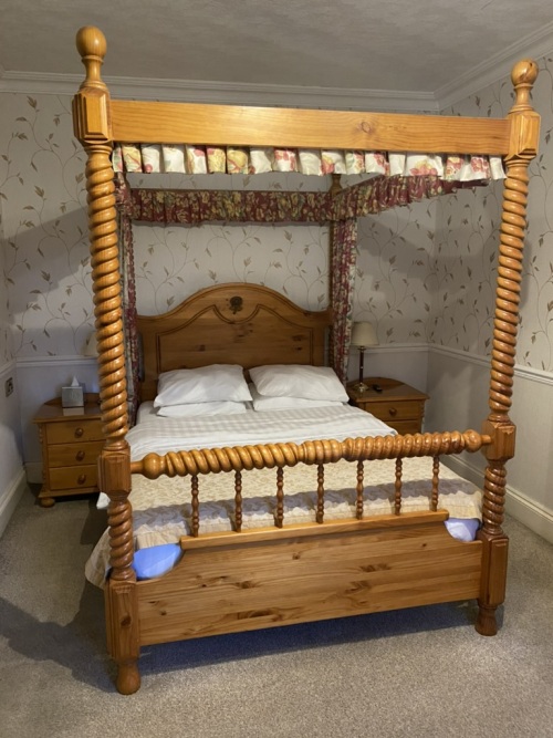 Double room-Ensuite-Four Poster - Base Rate