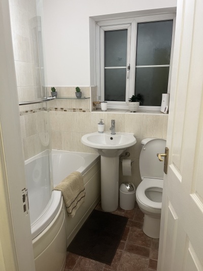 Main Bathroom