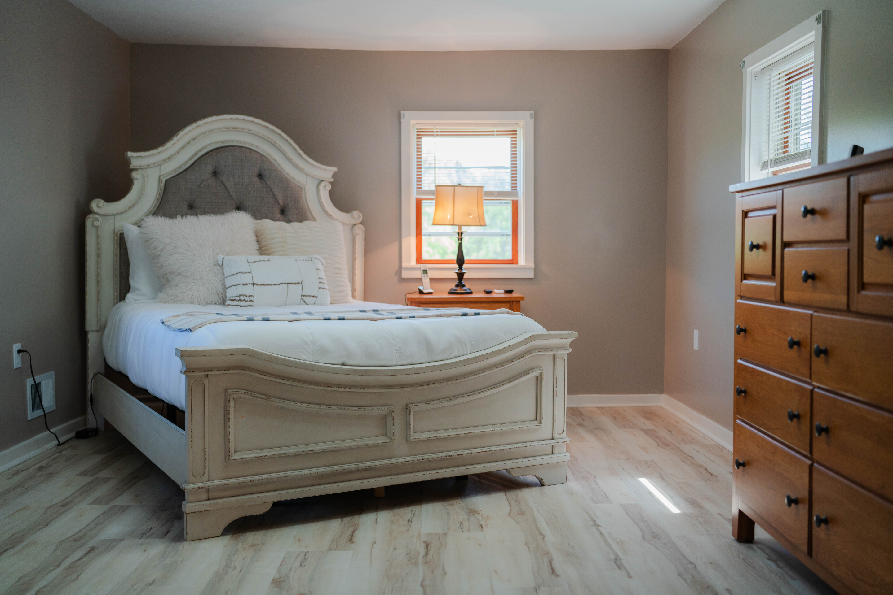 Whispering Acres | Photo 20