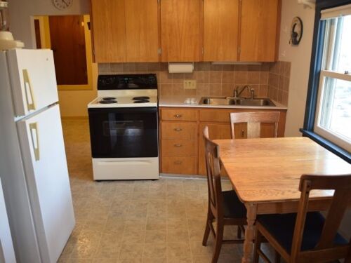 Fully Equipped Dine-in Kitchen